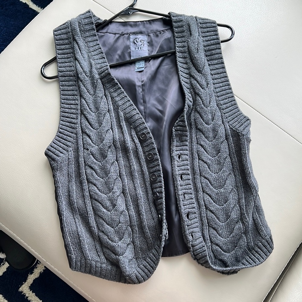 Knit vest
